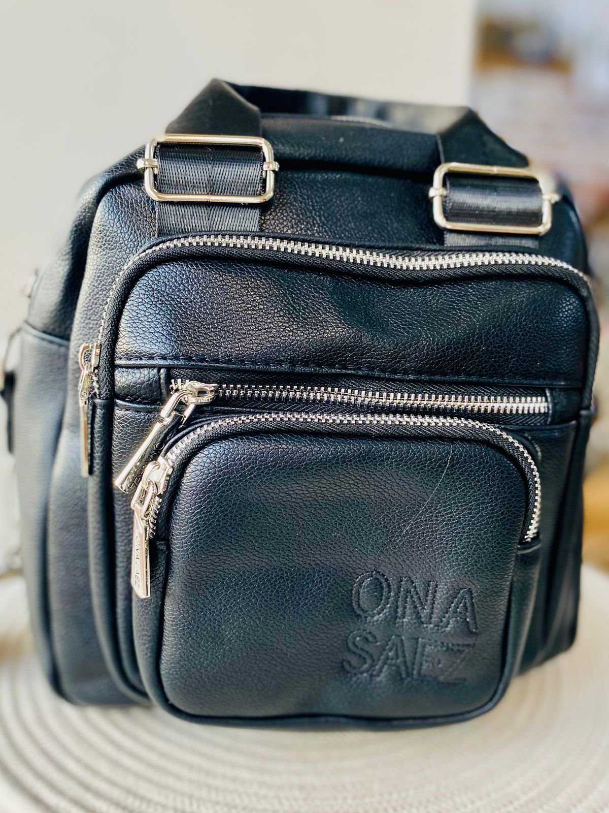 MOCHILA ONA SAEZ NEGRA